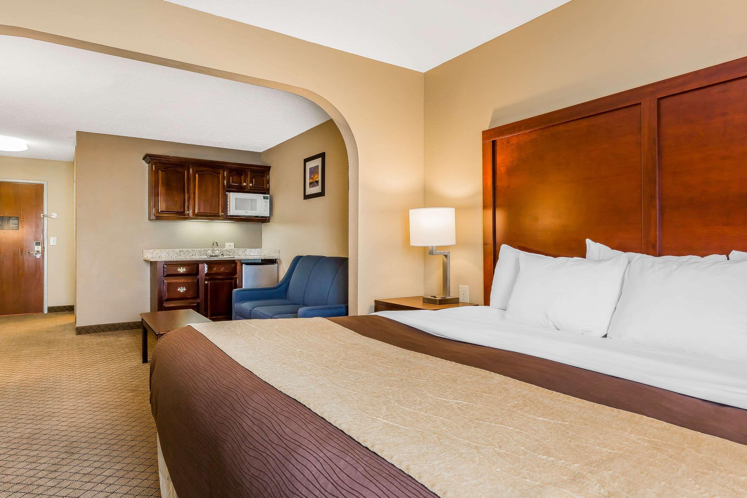 Comfort Inn & Suites Mishawaka-Саут-Бенд Екстер'єр фото