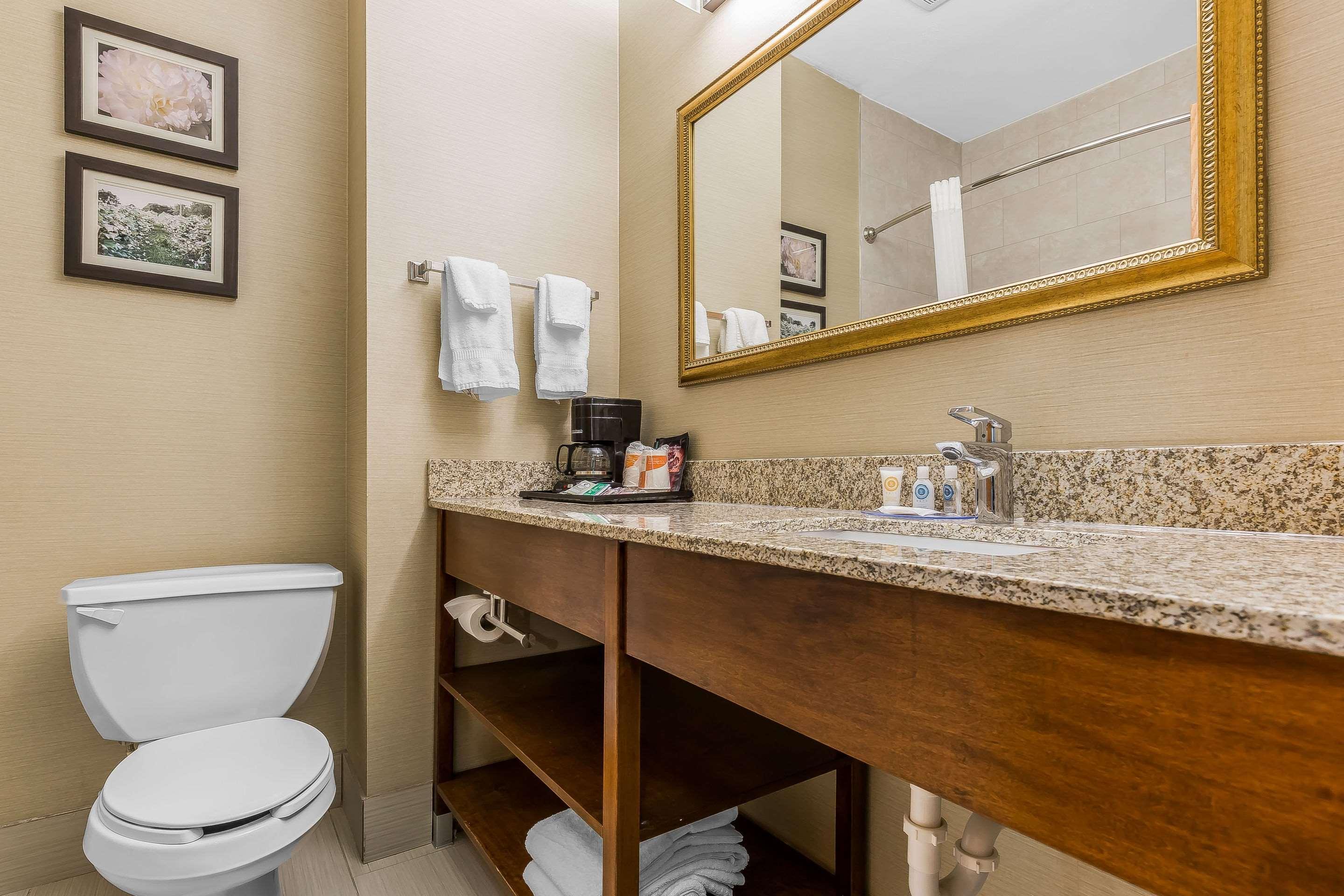 Comfort Inn & Suites Mishawaka-Саут-Бенд Екстер'єр фото